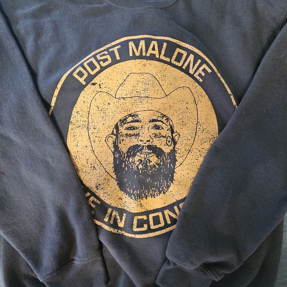 Buckle Black and Gold Graphic Sweatshirt